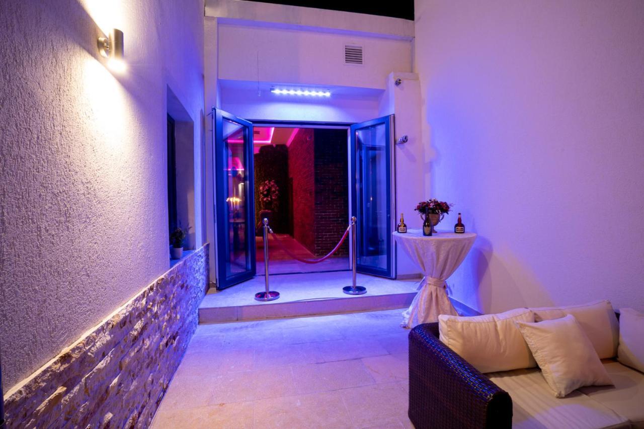 Hotel Casa Fiori Bukarest Eksteriør billede